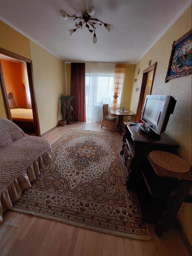 Apartment On Voli Avenue 21 Lutsʼk Exterior foto